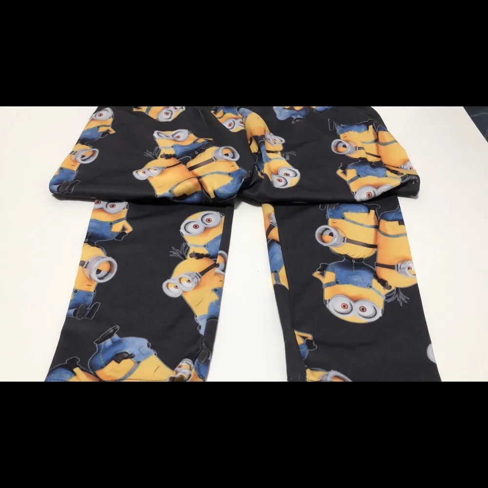 New Minion Leggings Small Juniors Black Size undefined - Image 3