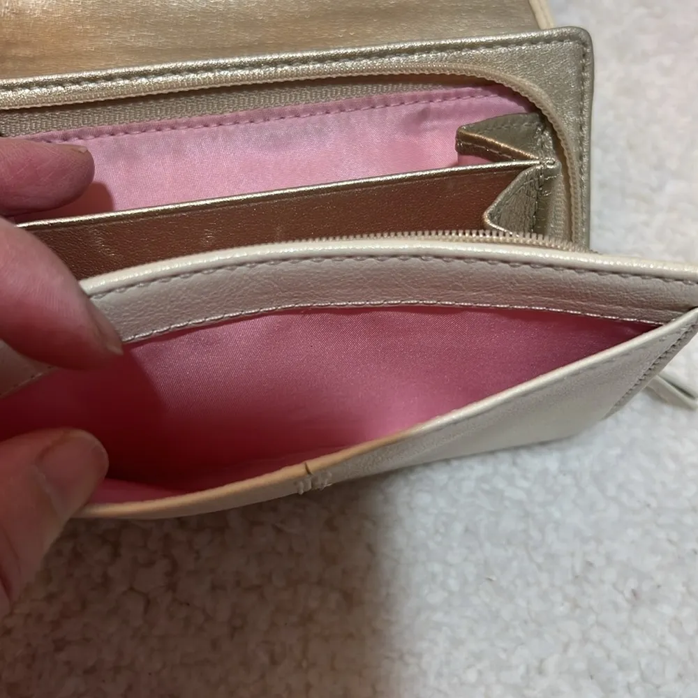 Coach leather bi fold women wallet - Image 7