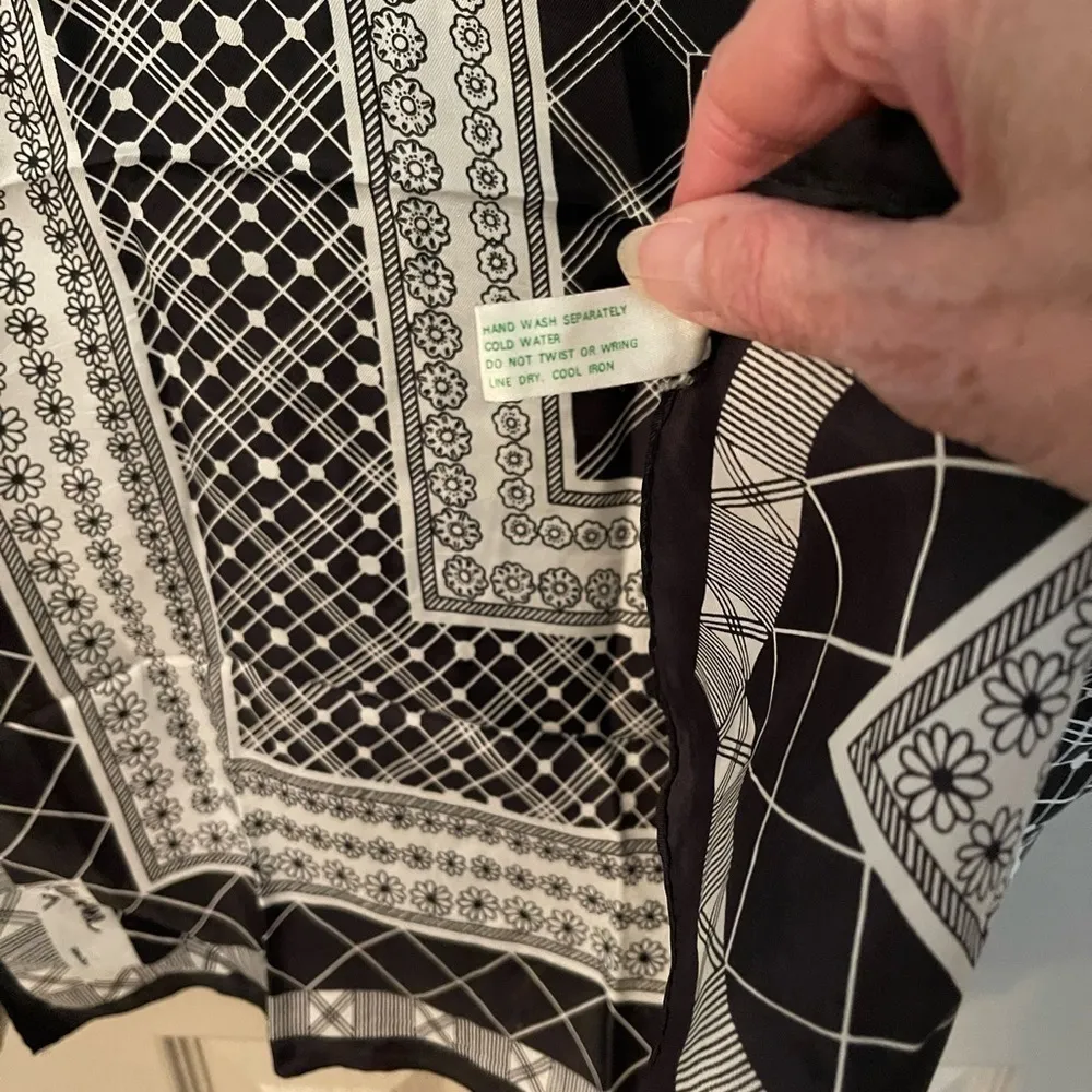 Vintage Jean Antoine Paris Scarf​ Black - Image 4