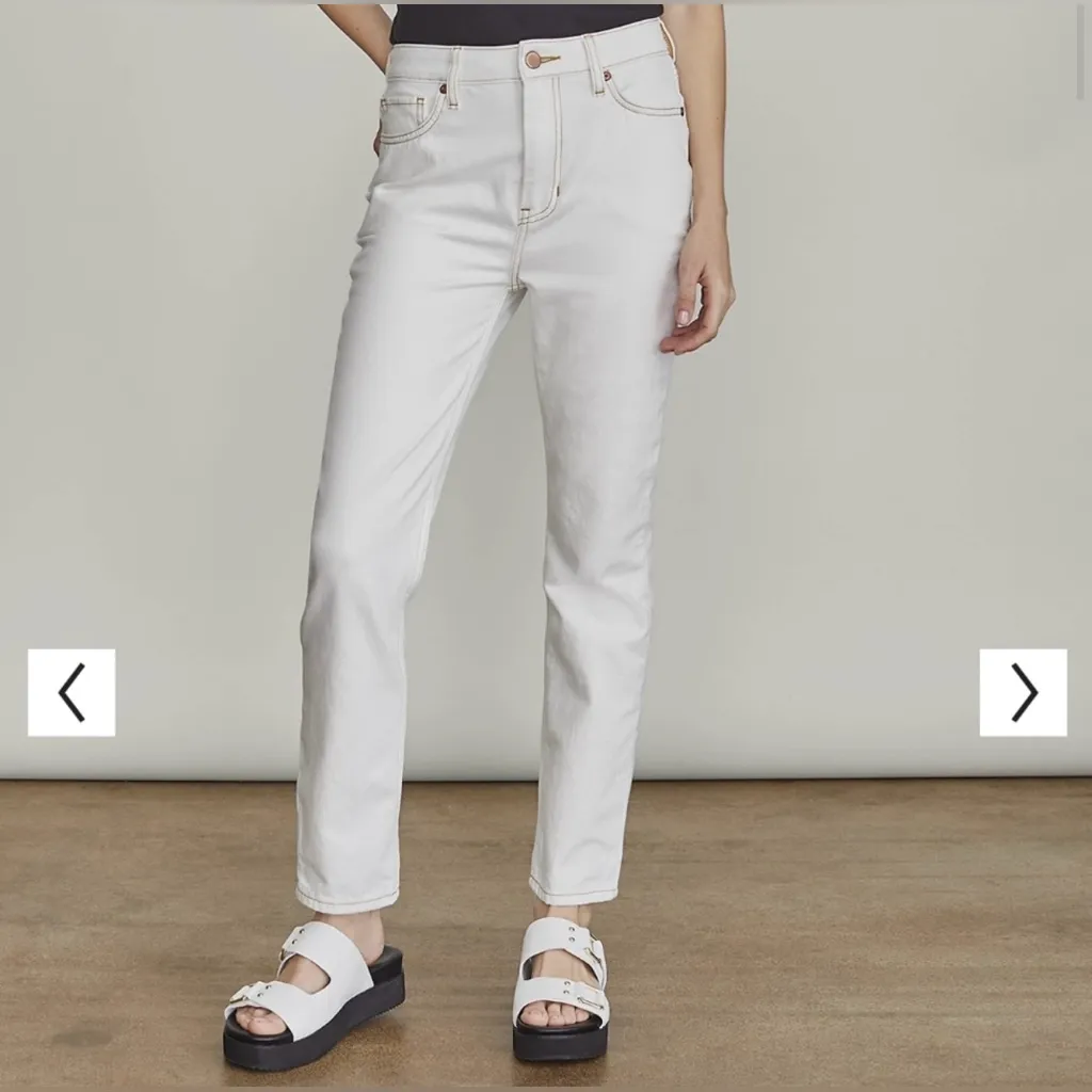 Elizabeth and James High Rise Vintage White Straight Leg Denim Jeans‎ Size 10 - Image 2