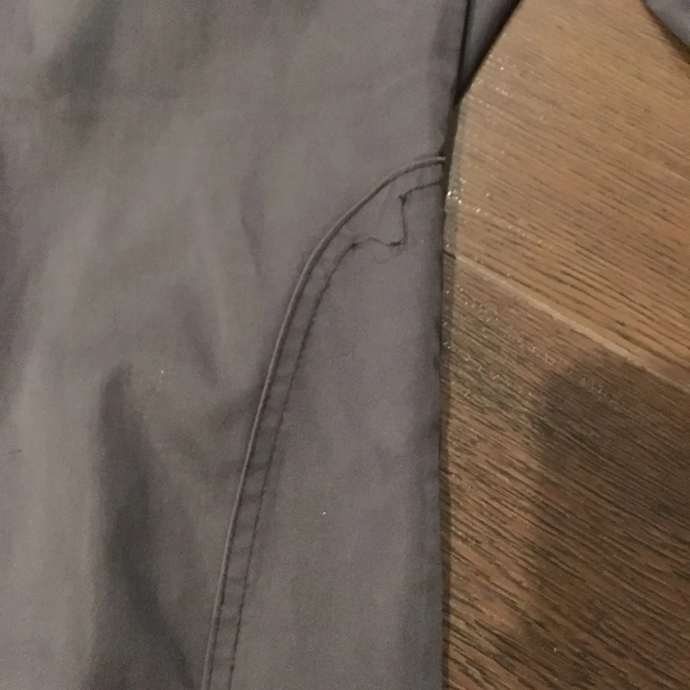 Vince Wonen's jogger buttoned-cuff size 6 - Image 6