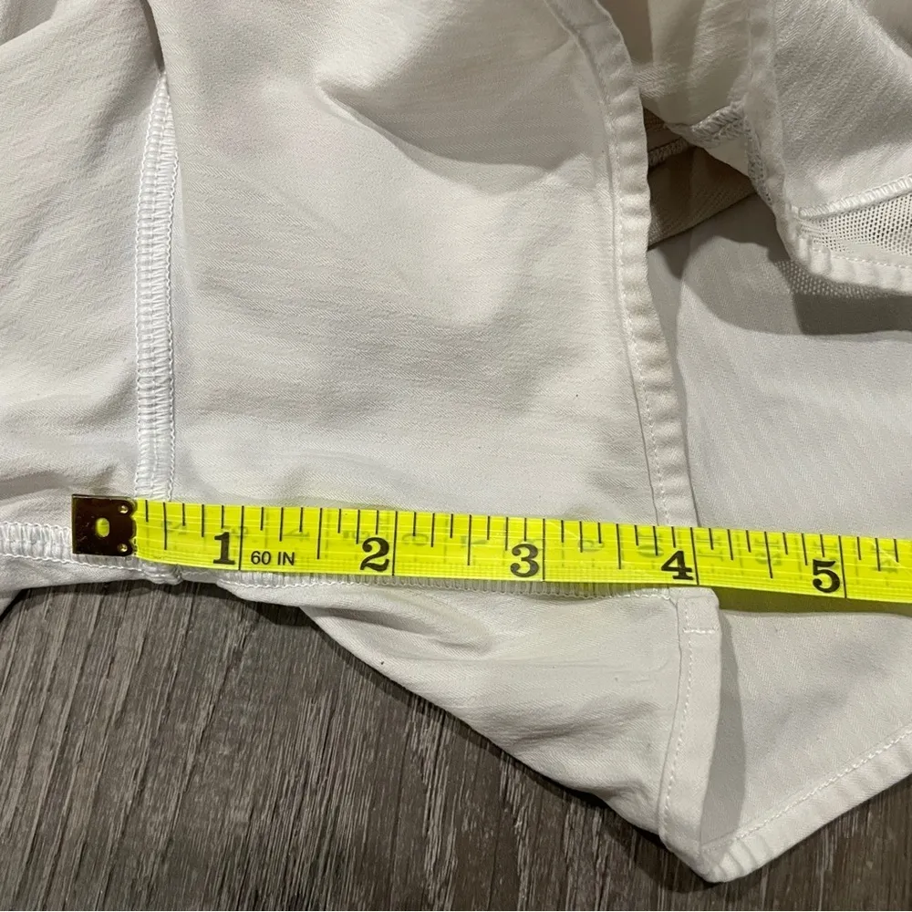 Lululemon White / Barely Beige Hotty Hot Short II (Long 4") - Image 16