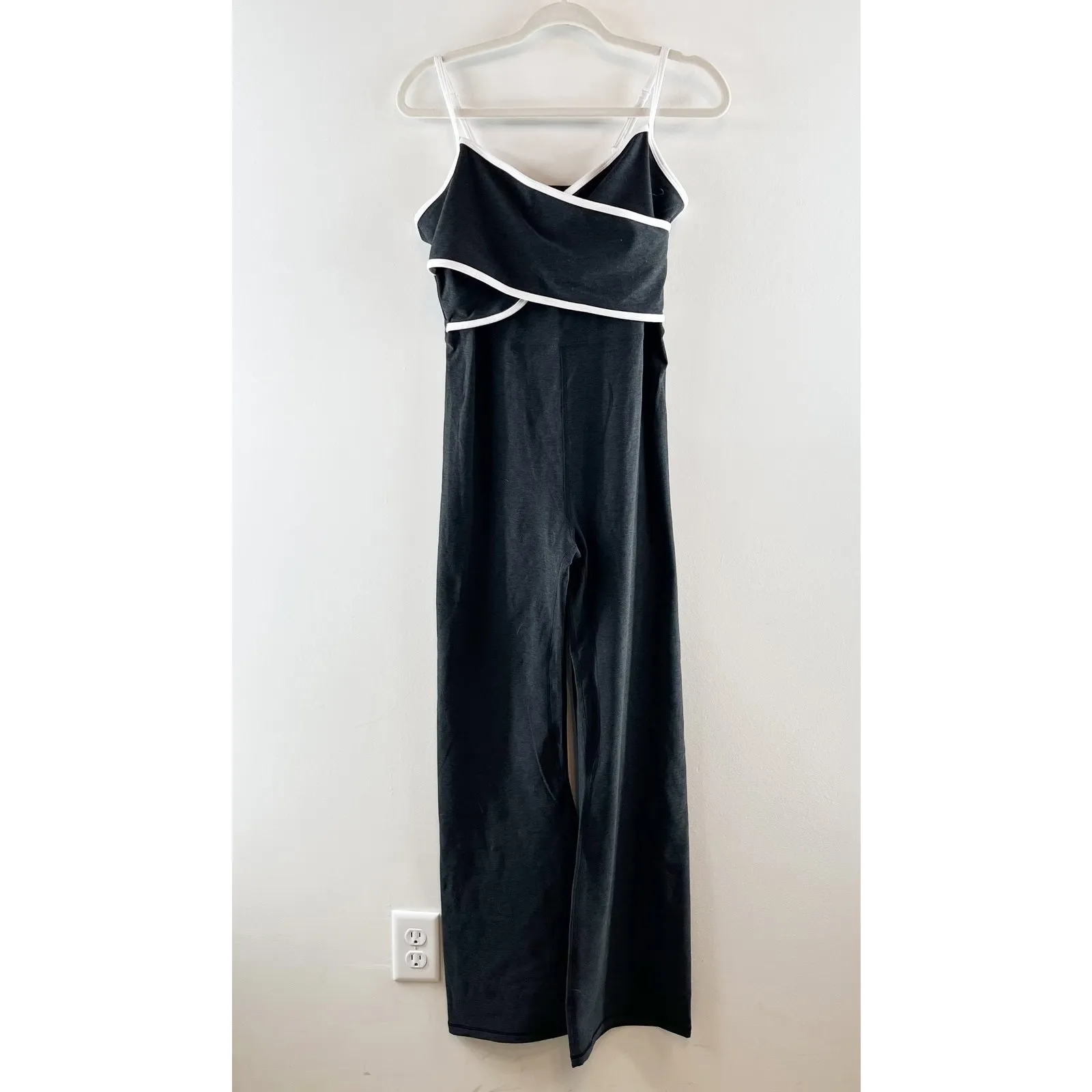 Abercrombie YPB everydaySOFT Slim Fit Wrap Flare Jumpsuit Black Large - Image 5
