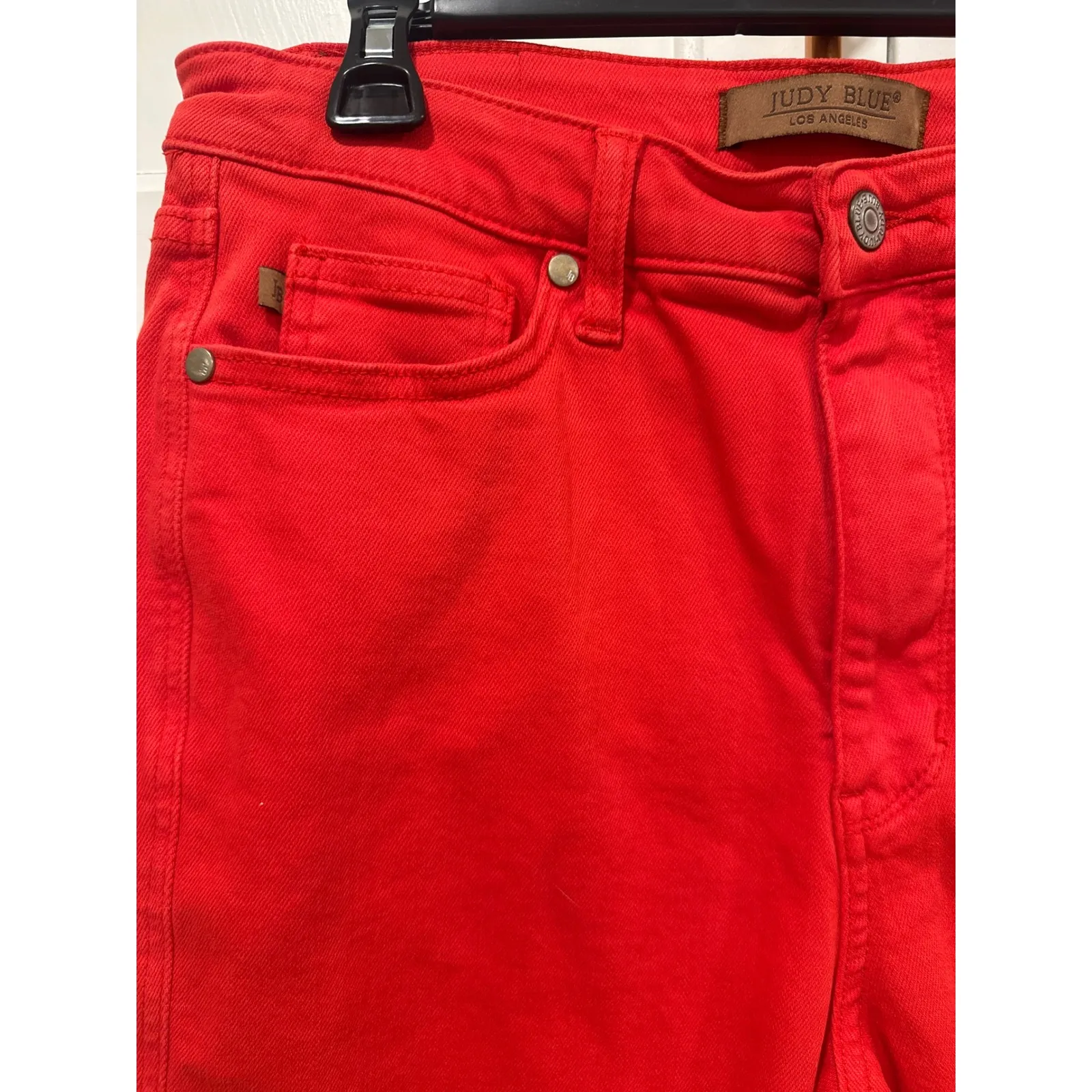 Judy Blue garment dyed Women Red High Rise Cropped Raw Hem Jeans Size 13 casual - Image 2