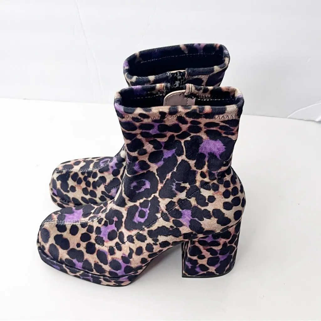 BETSEY JOHNSON Matcha Leopard Print Side Zipper Chunky Sock Booties Size 6.5 - Image 6