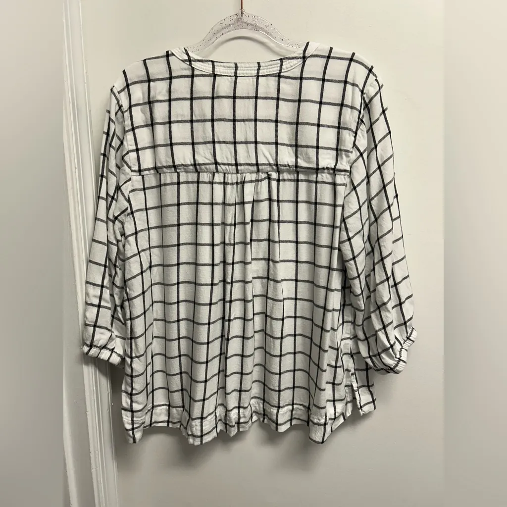 Wrangler White and Black Grid Blouse - Image 2