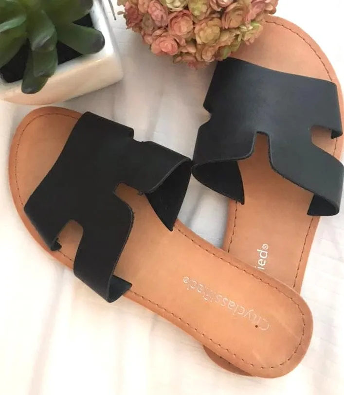 Apricot Lane Black Sandals - Image 2