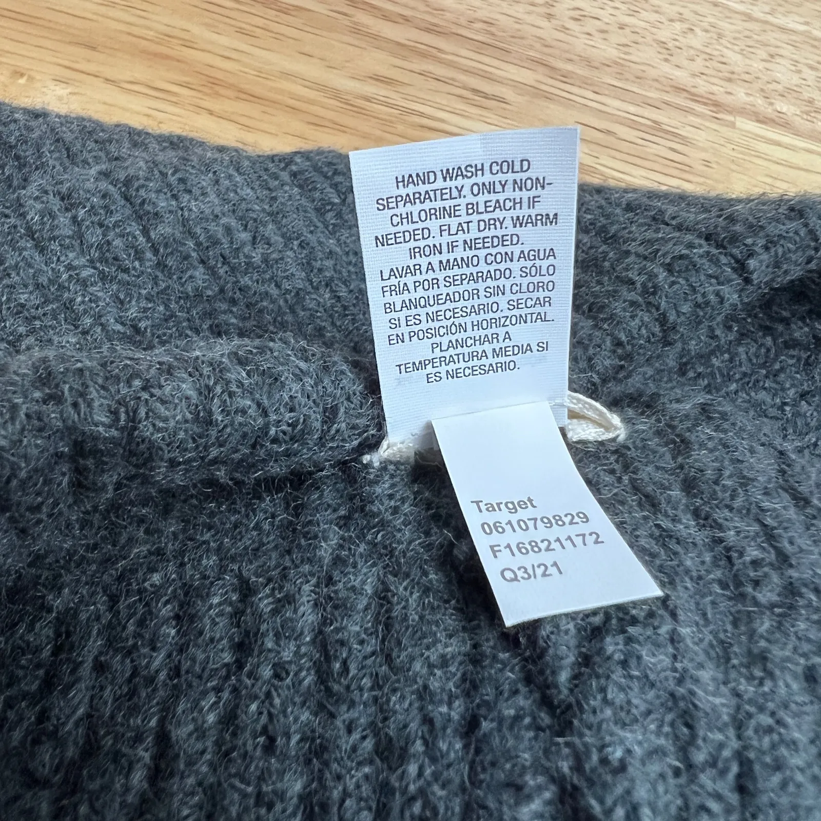 Universal Thread Women's Dark Charcoal Gray Wide Ribbed Winter Hat - NWT - Image 8