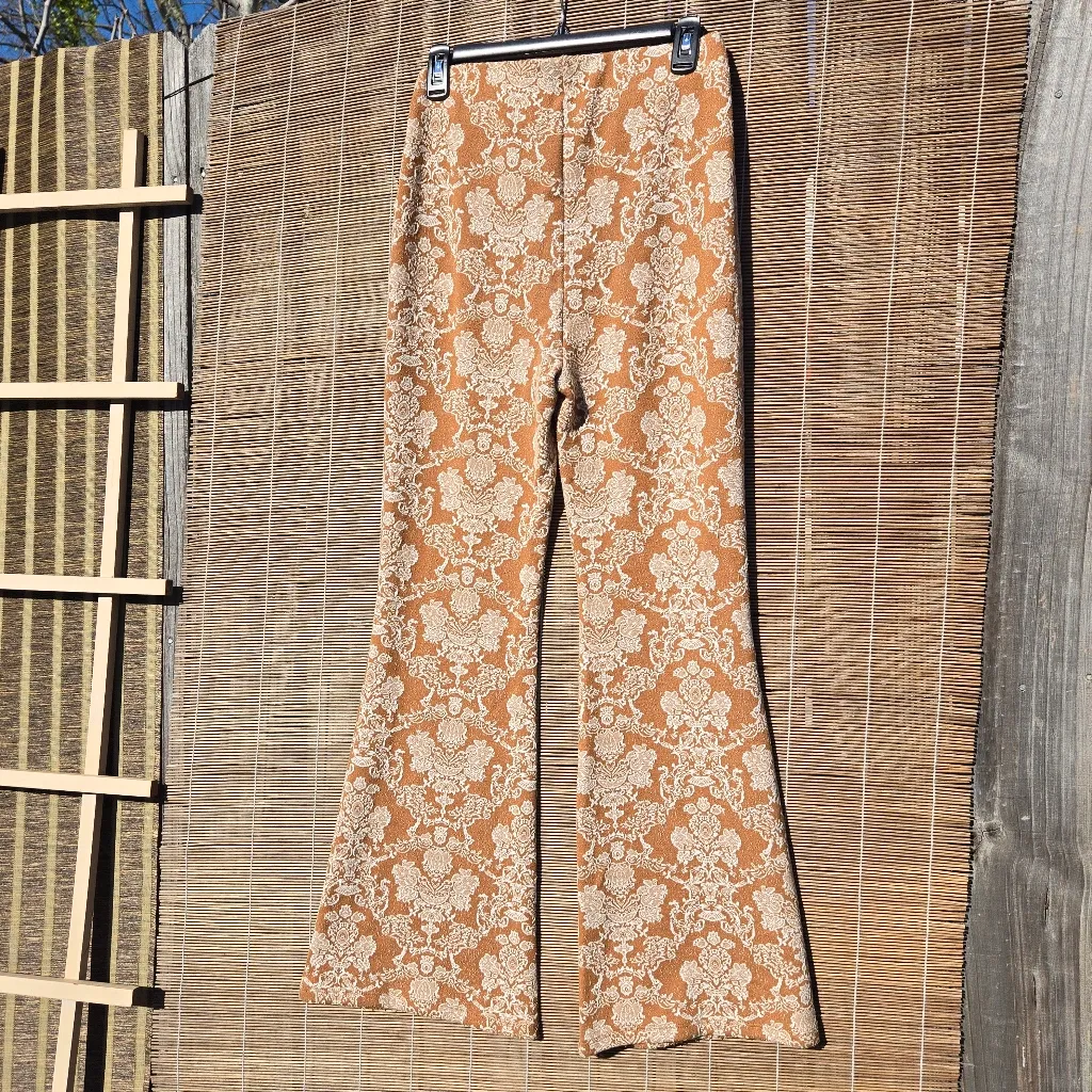 Anthropologie Industry Knit Flare Neutral Motif Wide Leg Pants Small - Image 9