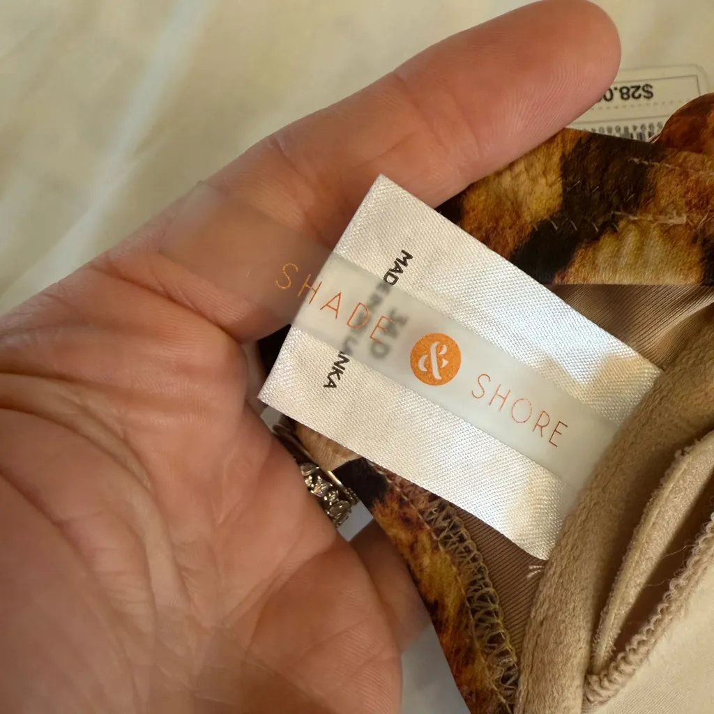 NWT Shade & Shore Tiger Stripe Swim Top 34D Orange and Black Beach Vacation - Image 5