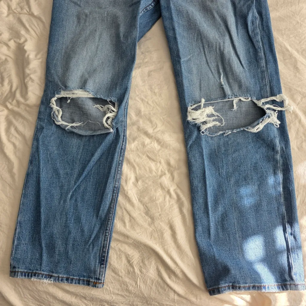 A&F Ankle Straight Ultra High Rise Distressed Jeans 30 - Image 5