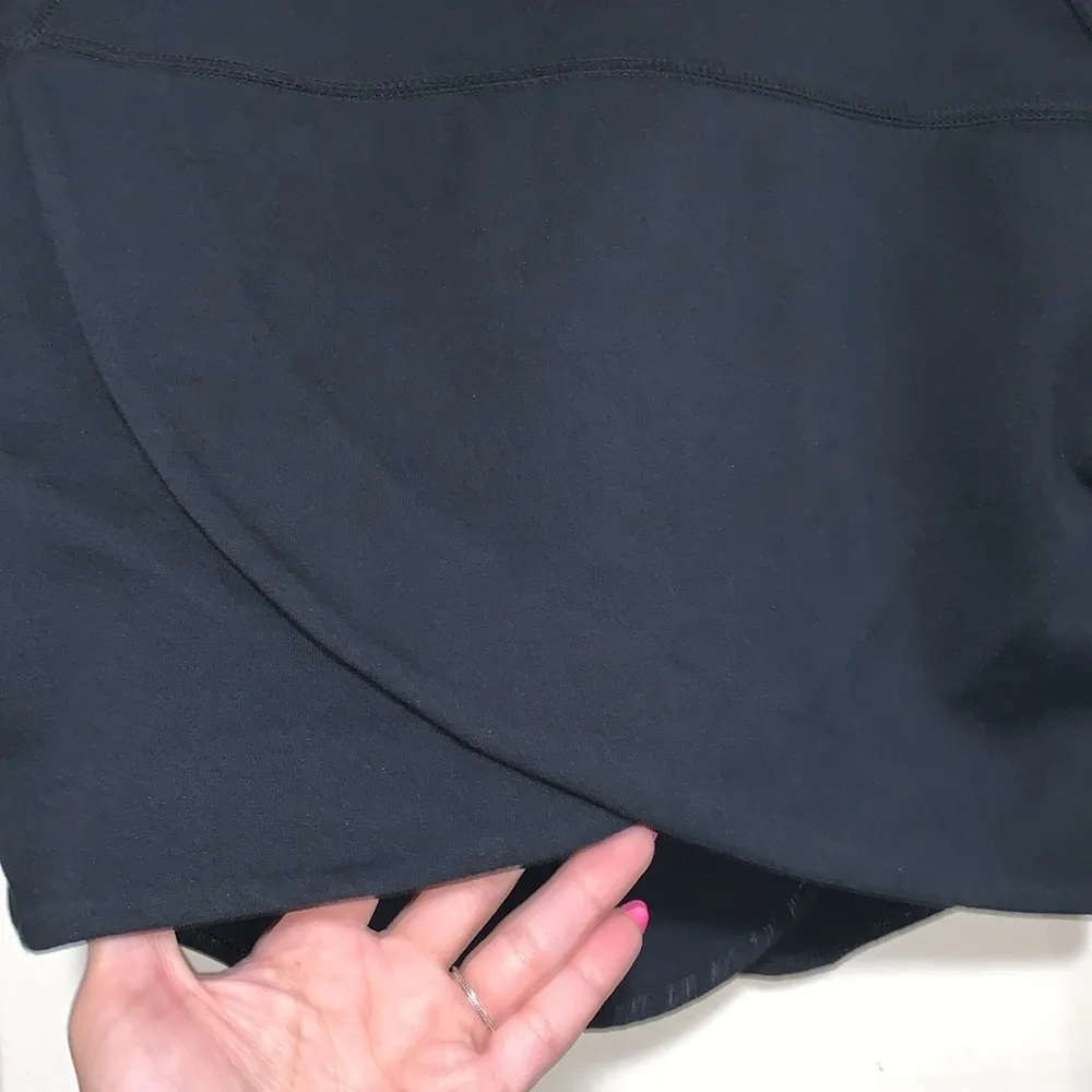 Nike Cross Zip Cropped Jacket thumb holes Nike trim woman size SMALL cross back - Image 7