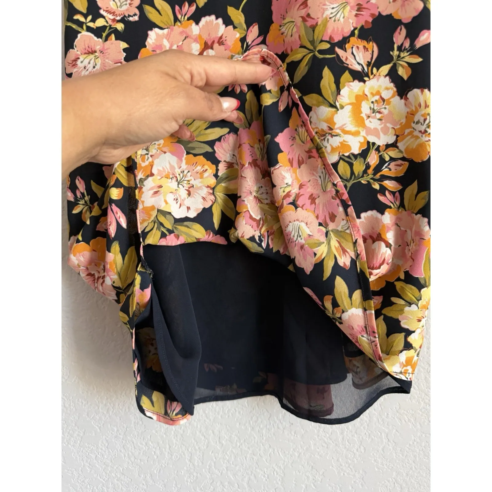 Loft Women's Floral Crepe Loose Spaghetti Strap Cami Tank Top Size Small Casual - Image 5