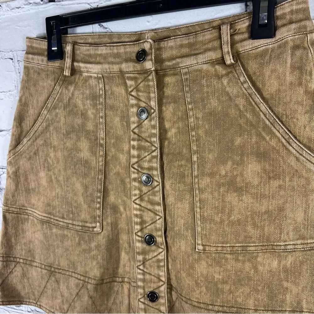 Entro Tan A-Line Button Front Mini Skirt Size M (E22) - Image 2