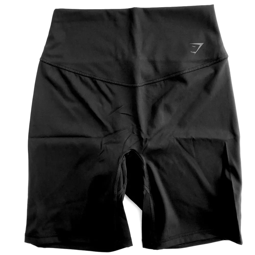 Gymshark M/S Elevate Cycling Shorts & Longline Sports Bra Set - Image 2