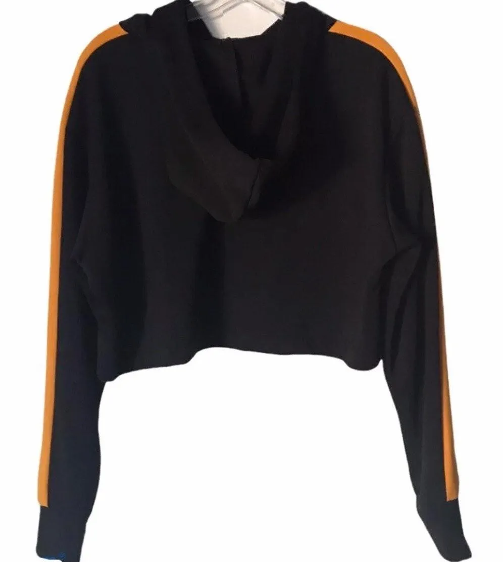 Cropped Hoodie - Image 2