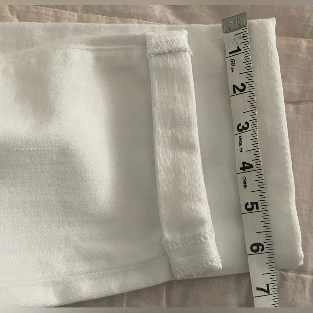 7 For All Mankind White Josefina Feminine Boyfriend Jeans, Size 28 NWT! $208 - Image 10