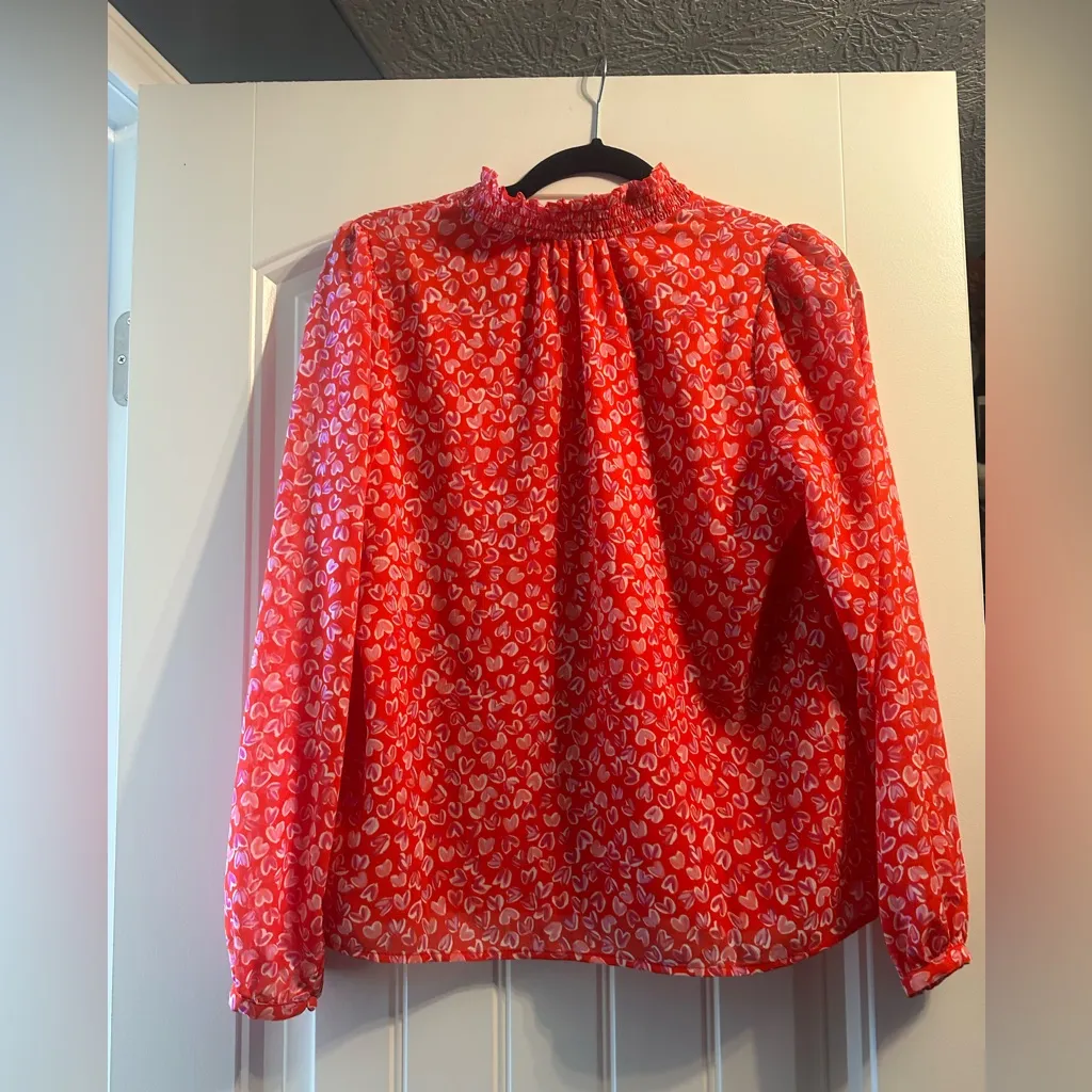 Jcrew keyhole smocked blouse with Red Heart Print - Image 9
