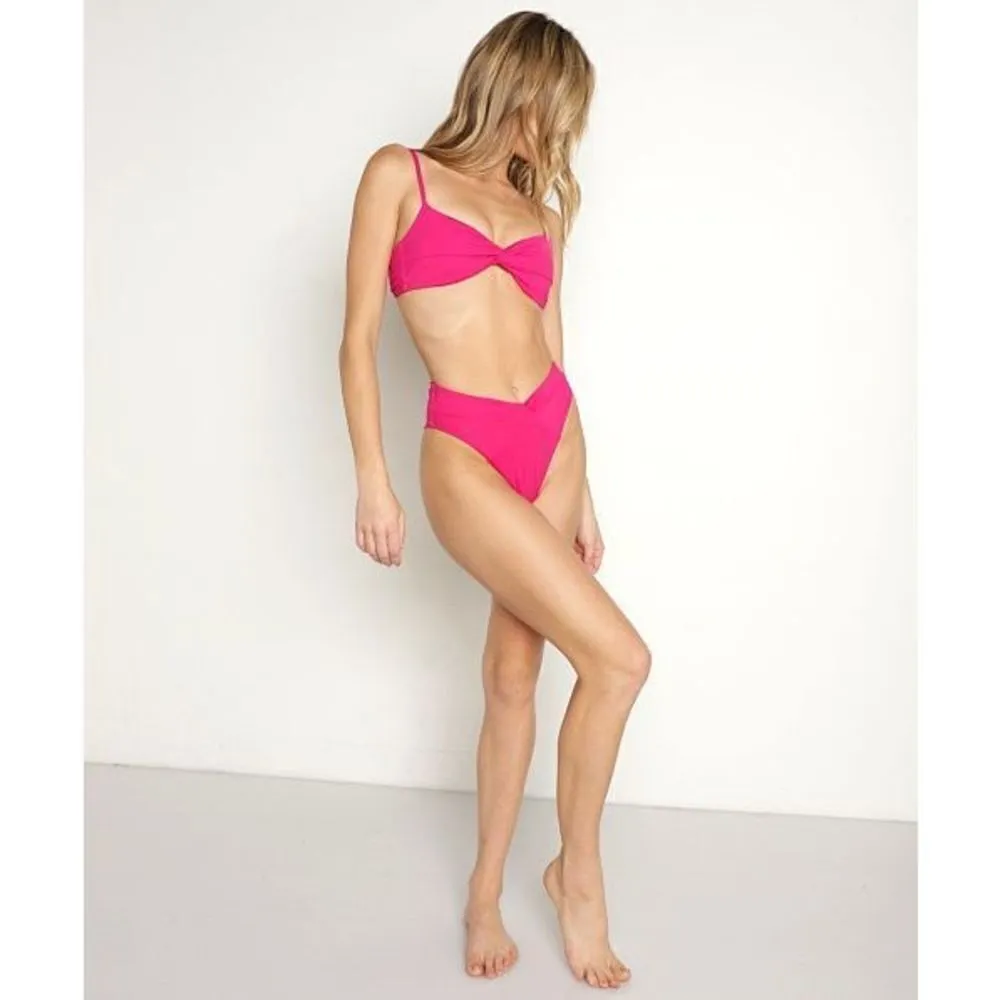 l*space New. L* Pink D-cup bikini set. D-cup/small. Retails $209 - Image 9