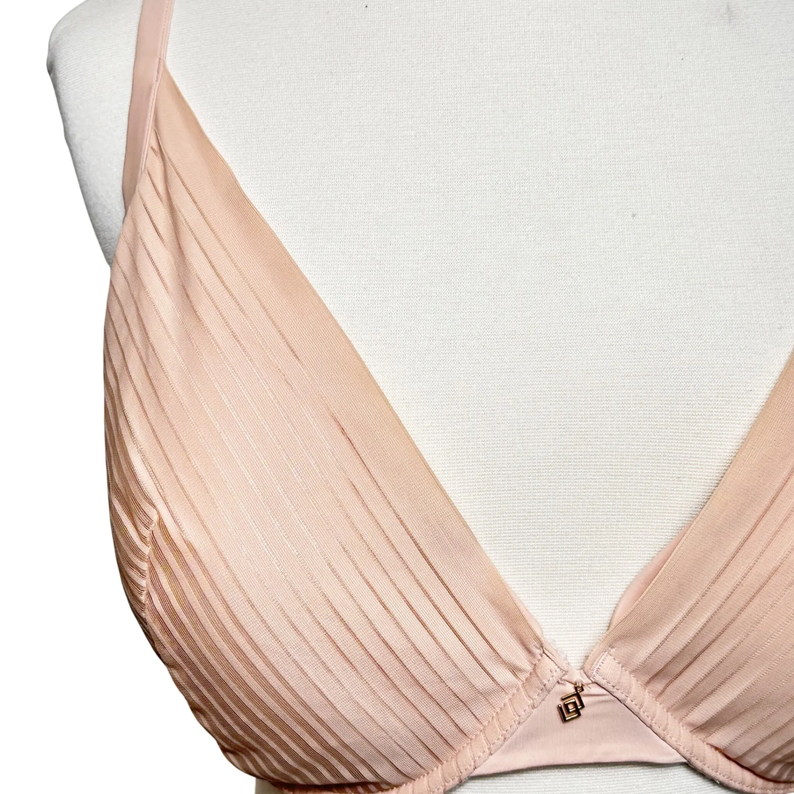 Third Love Bra 38E Seamless Stripe Plunge Pink Lightly Lined Underwire - Image 2