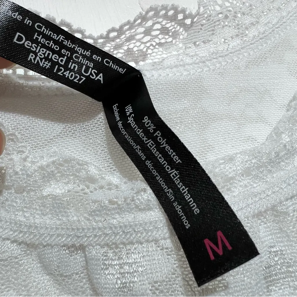 Delicate White Lace Chemise with Floral Pattern :Box OW3: Size M - Image 6