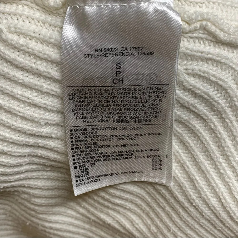 Banana Republic knitted Sweater Cream Women's V-Neck size S - Image 4