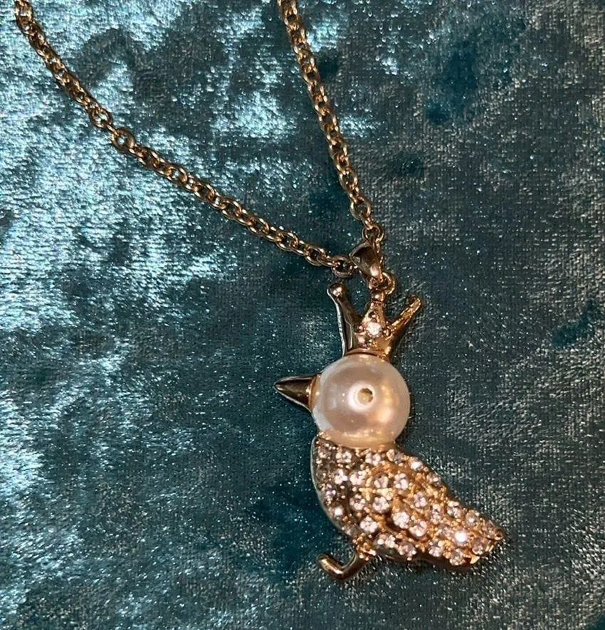 Liz Claiborne Beautiful Bird w/ Crown Necklace 18” Pearl Head & Gem Stone Body - Image 8