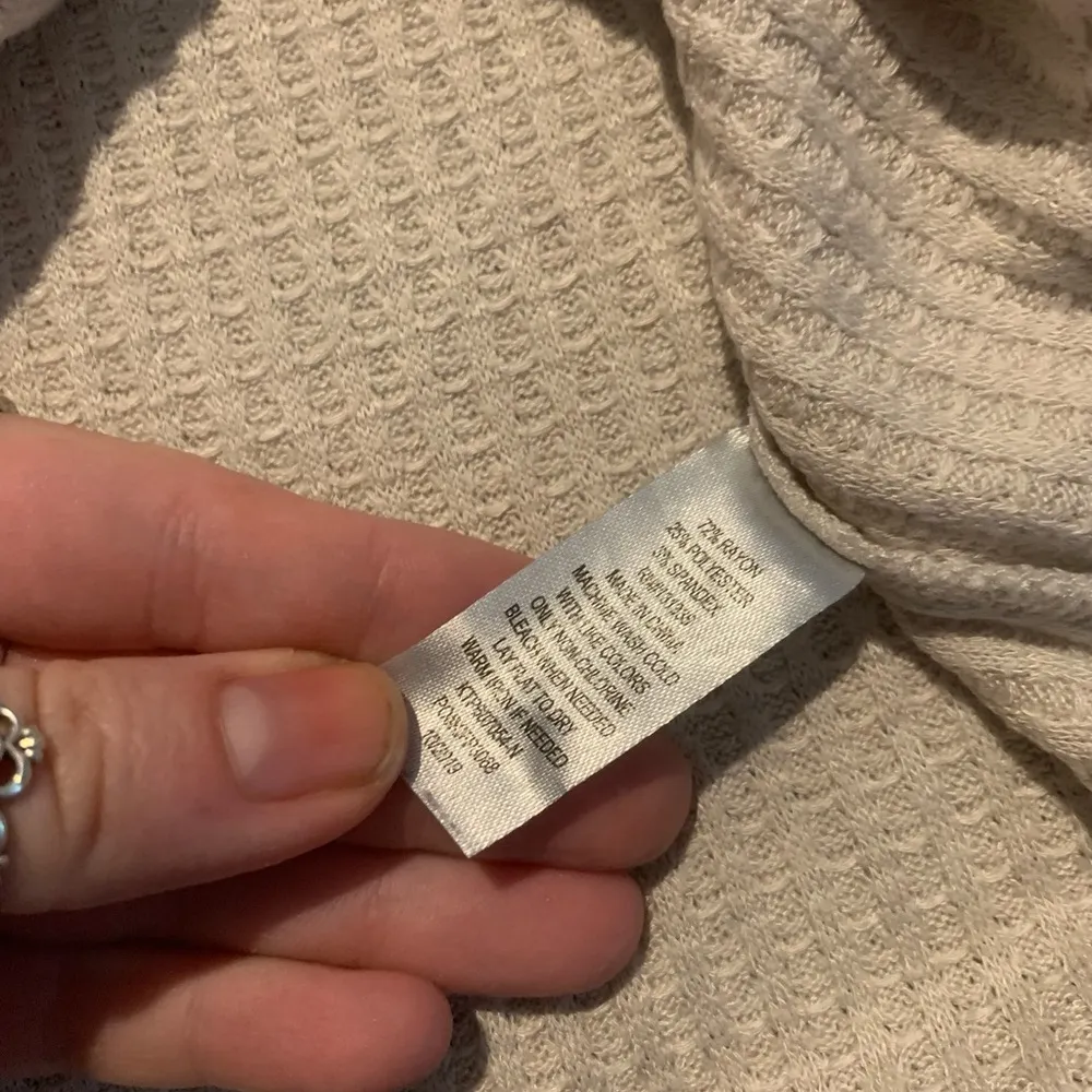 socialite waffle long sleeve small - Image 3