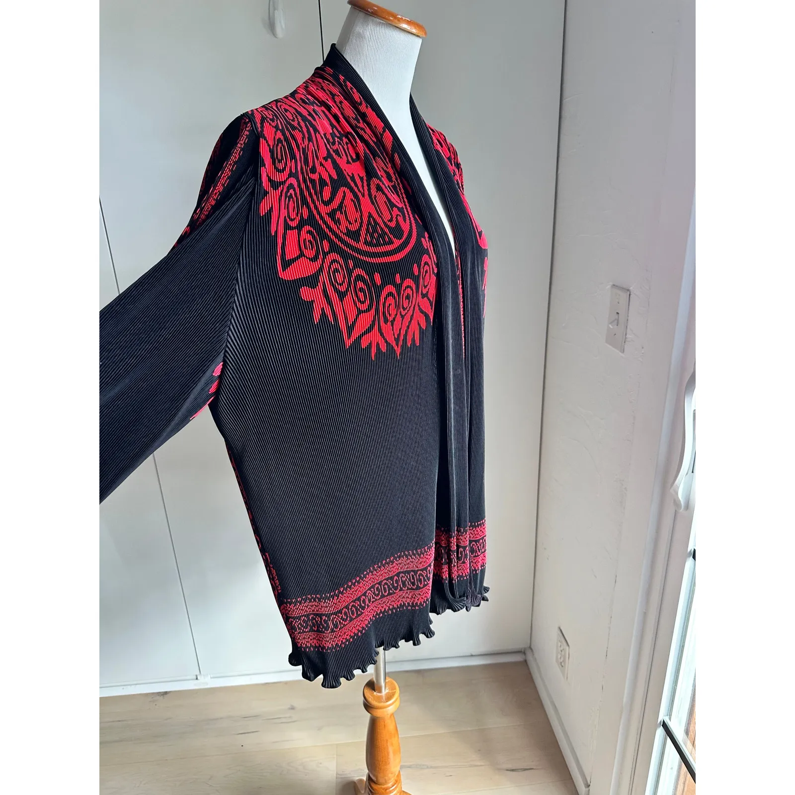 Virginie Paris Floral Micropleated Jacket Black Made in France Statement SZ L Size L - Image 8