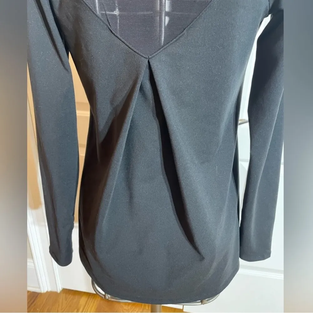 Flashdry Mesh Top Long Sleeve Draped Detail Split Back sz Medium - Image 3