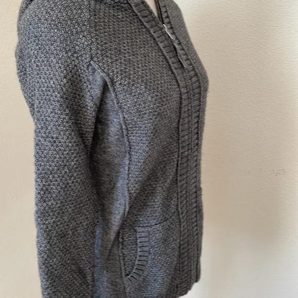 EUC SKULL CASHMERE Gray Cable Knit Omega Zip Wool Sweater, S‎ - Image 8
