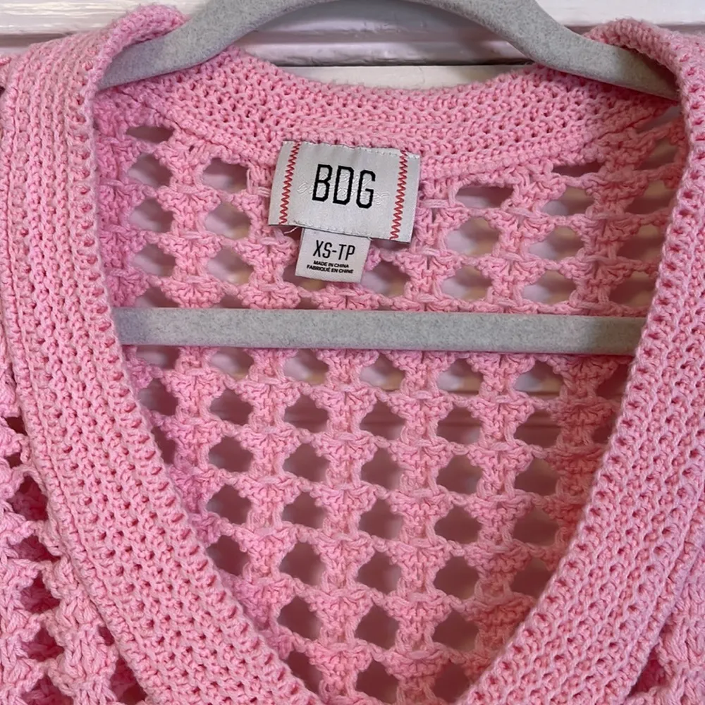 Urban Outfitters BDG Leigh Cropped Sweater Vest XS - Image 3