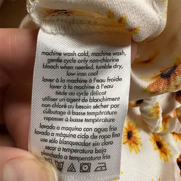 NWT WeWoreWhat Women's Floral Billow Sleeve Blouse‎ Size L Ditsy Daisies - Image 11