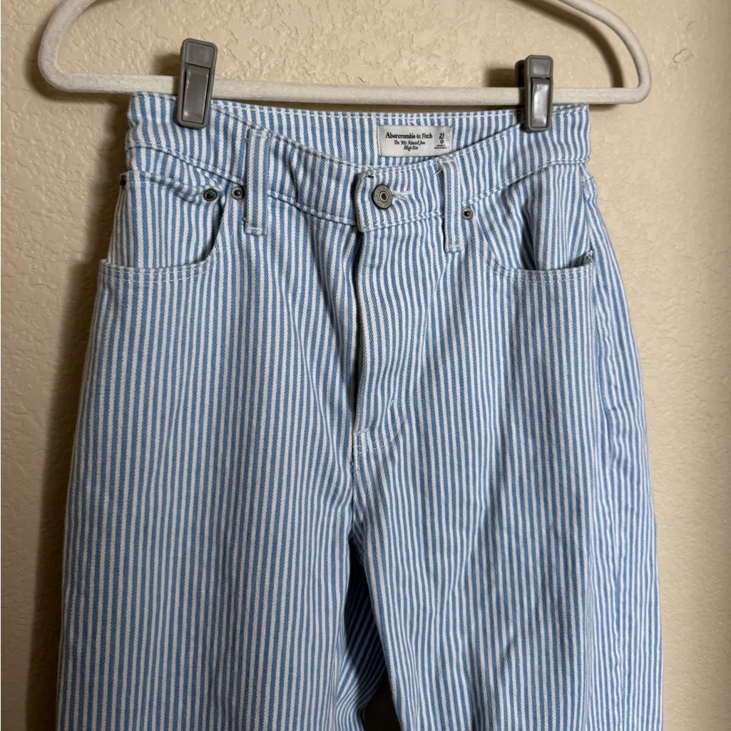 Abercrombie & Fitch Curve Love high rise 90s relaxed‎ jeans size 25 striped blue - Image 3