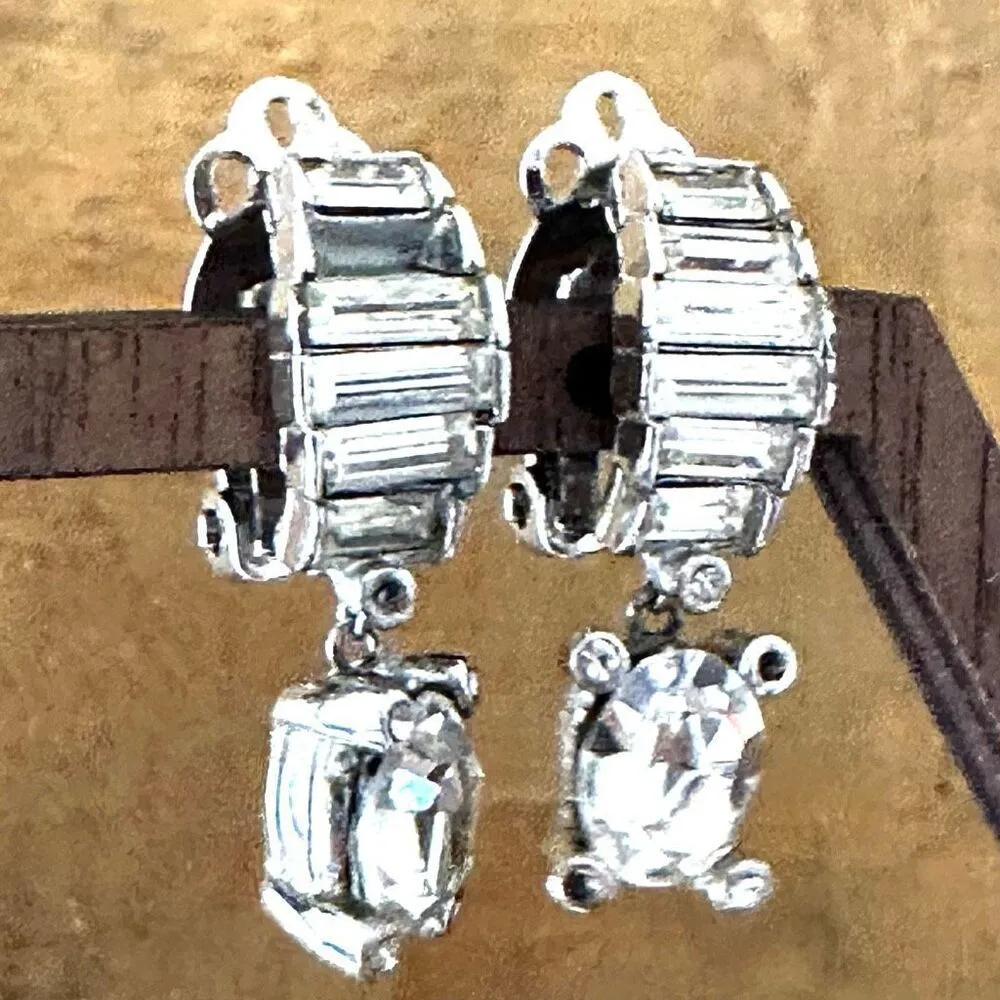 Ciner vintage rhinestone clip on earrings Silver - Image 4