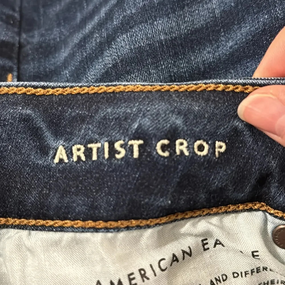 American Eagle Outfitters Artist Cropped Jean Dark Wash Stretch Jeans Size 6 - Image 10