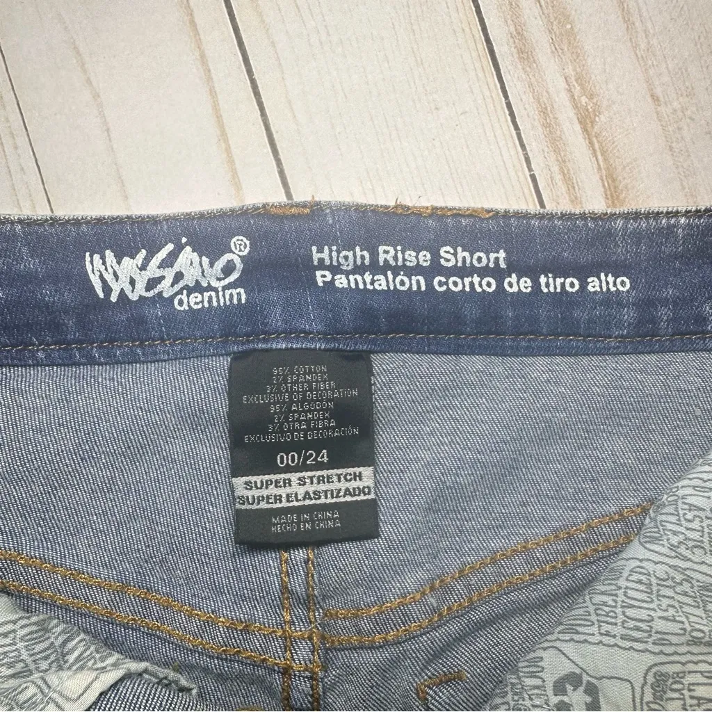 Mossimo Supply Co. Blue Jean Shorts with White Lace Size undefined - Image 3