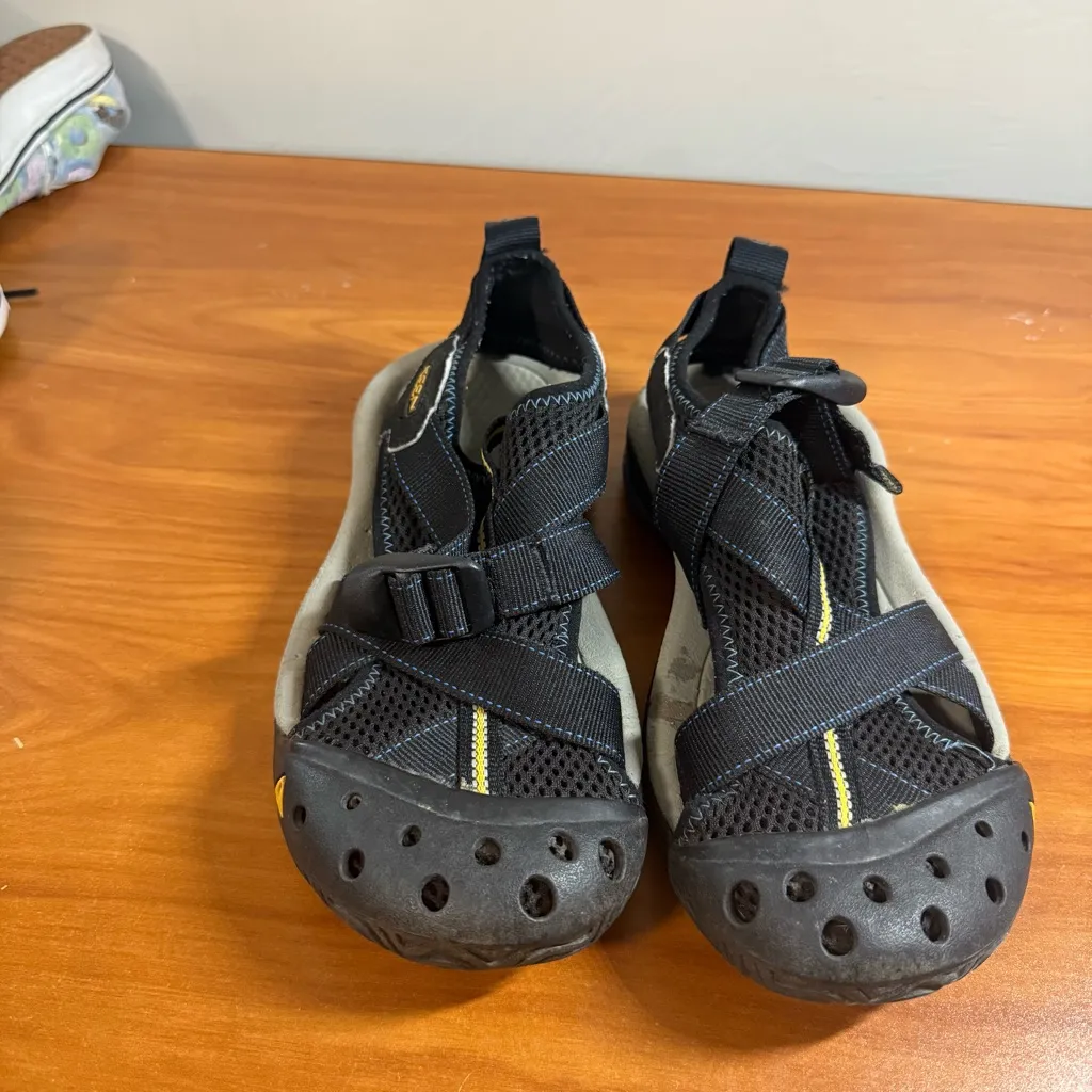 Keen Women Aqua Stop Water Resistant Closed Toe Sandal Water Shoe Hiking Black 8 - Image 2