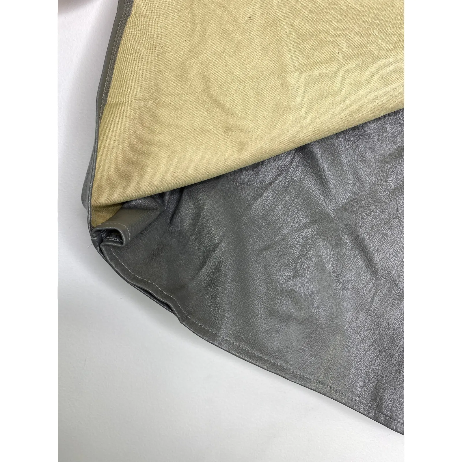 LF Seek The Label Grey Faux Leather Asymmetrical Skirt Women's Size Small S NWT - Image 4