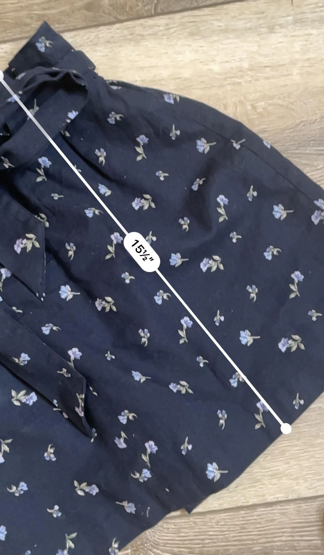 American Eagle High Rise Paper Bag Floral Mini Skirt  - Image 4