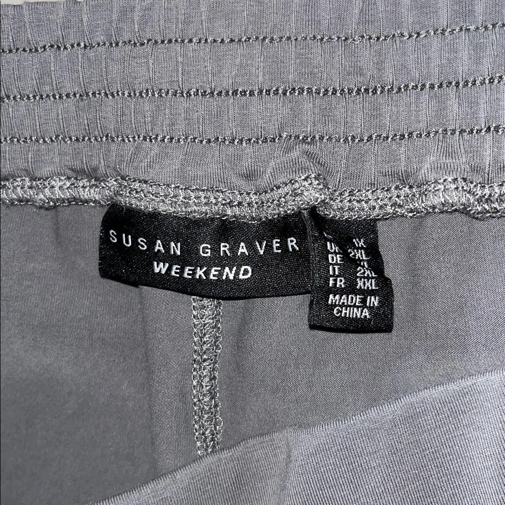 Susan Graver Weekend Size 1X Gray Premium Stretch Pull On Cargo Crop Pants - Image 3