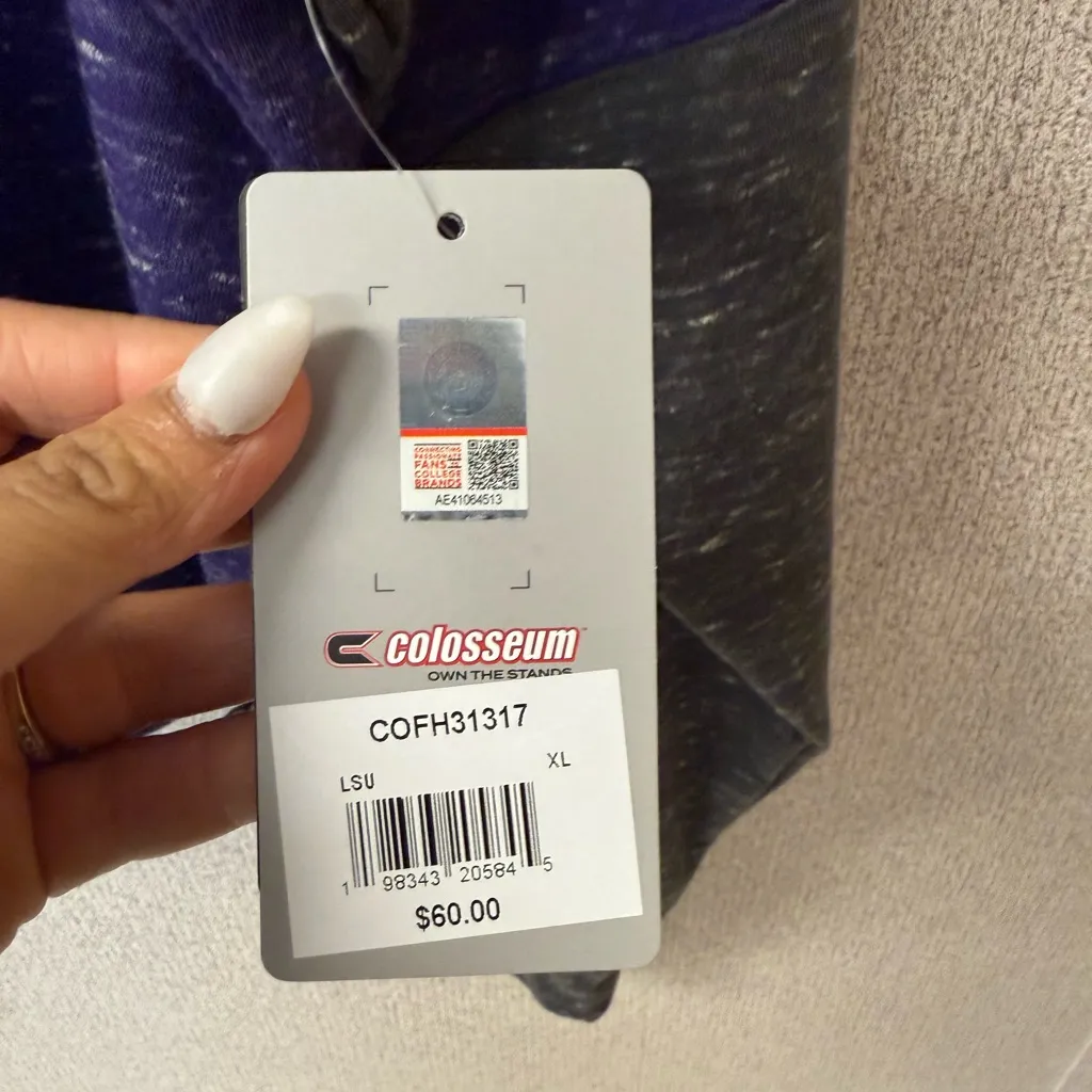 Colosseum Women‎ Size XL LSU Tiger’s pullover hoodie purple - Image 2