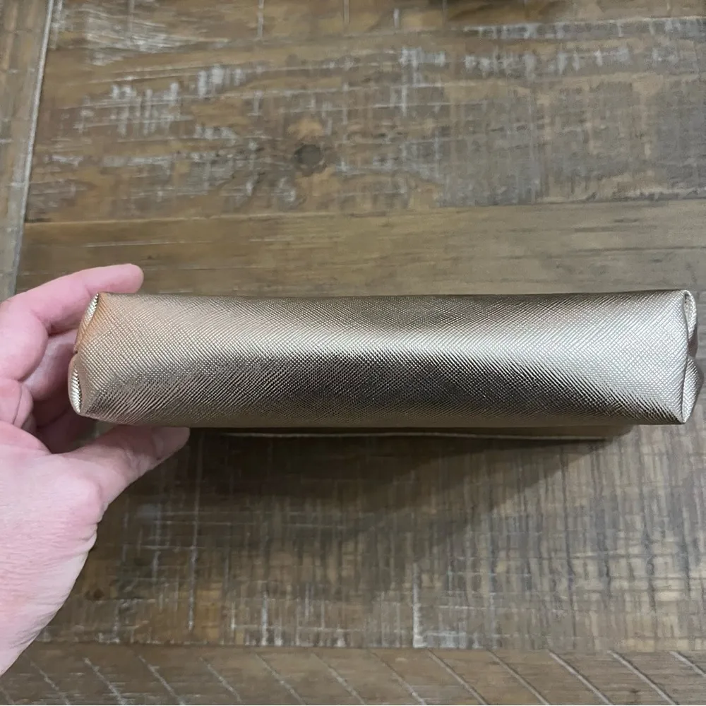 Tahari Make Up Metallic Rose Gold Toiletries 6”x8-1/2 Zip Case Vanity BagTahari - Image 4