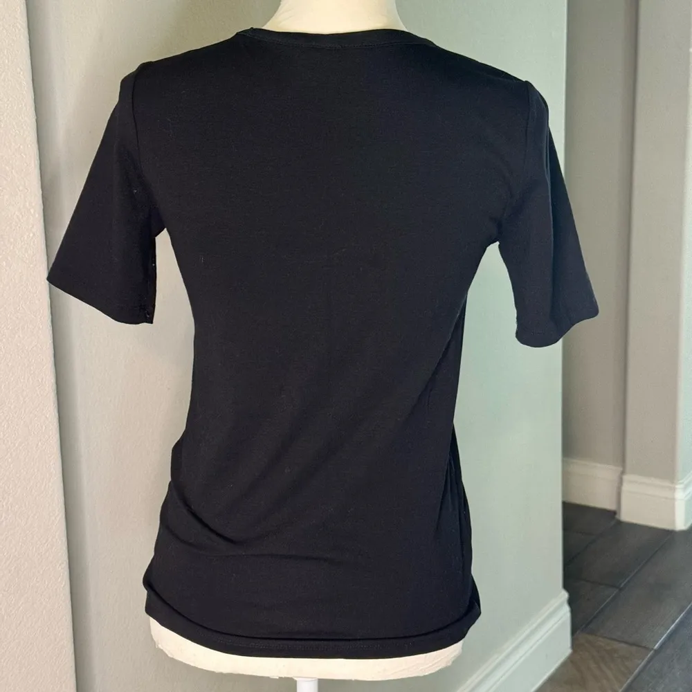 Black scoop neck shirt size small. - Image 4