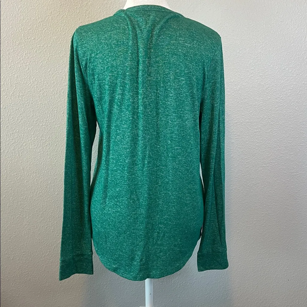 VS Pink Scoopneck Christmas Pajama Shirt Green Size Large - Image 3