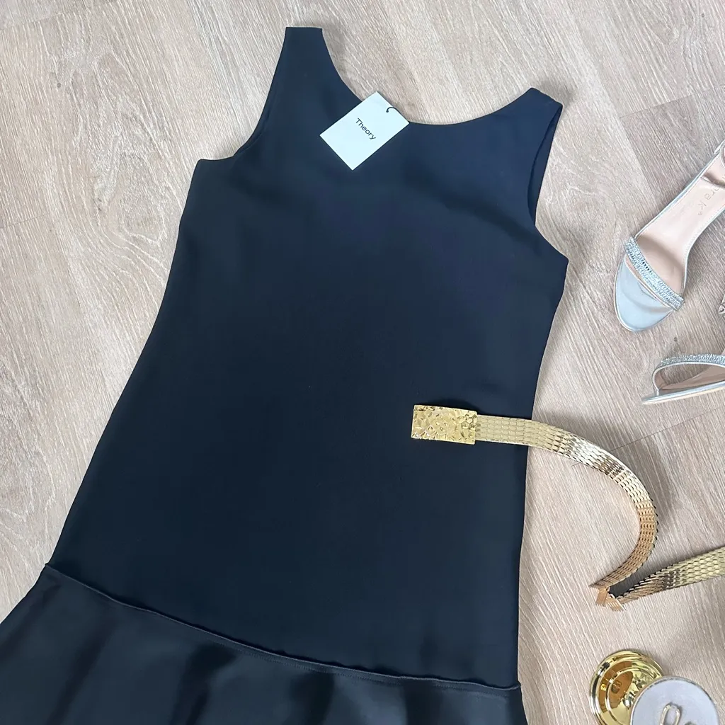 NWT Theory Flirty Flare Dress V-shaped Cutout Back, Cocktail Evening Dress - Image 5