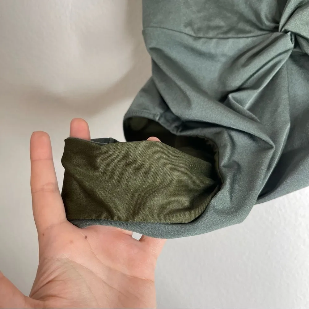 Milonga‎ Beachwear Entero Verde French Green Twist Front Open Back Swimsuit - Image 4