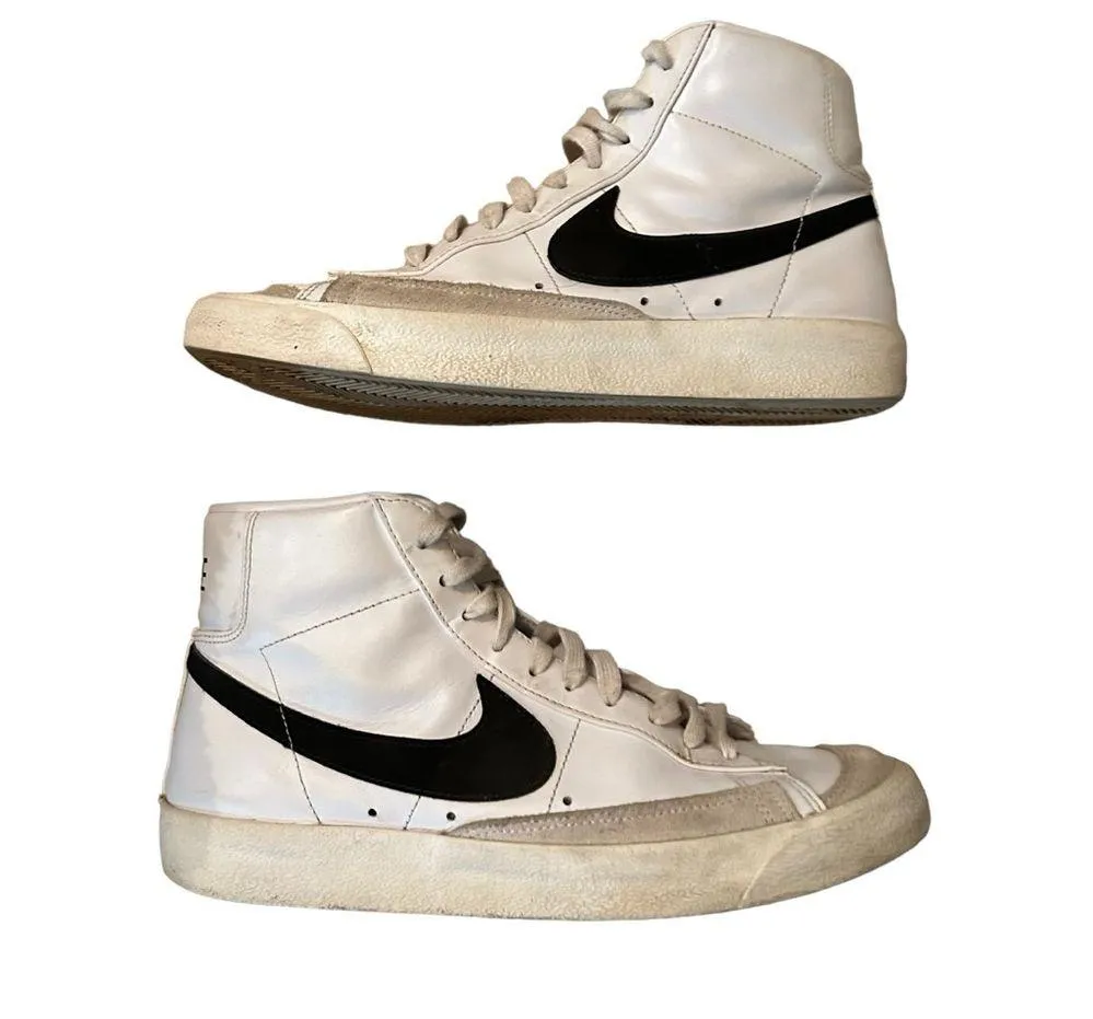 Blazer Mid ‘77 White With Black Swoosh Size 10 Sneakers. - Image 5
