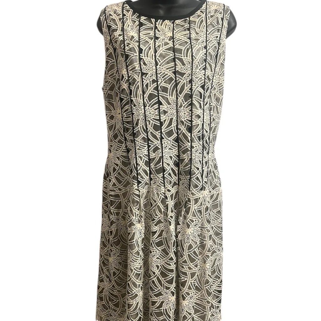Antonio Melani Elegant Black and Cream Lace Dress Sz 12 - Image 5
