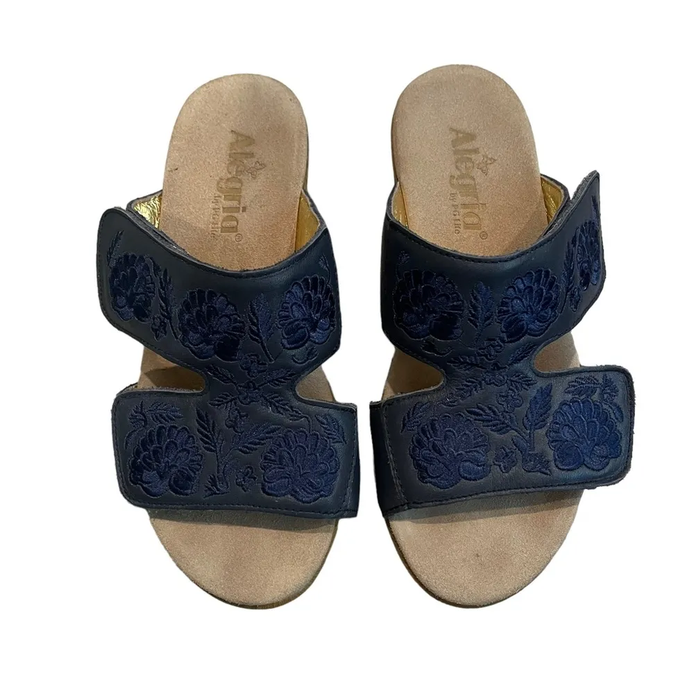 Alegria LIN-622N Blue Floral Embroidered Wedge Sandals, Sz 37 - Image 6